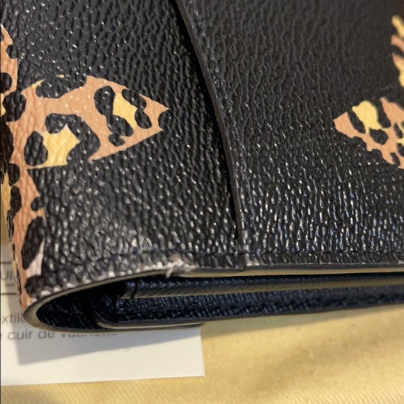 Louis Vuitton Sarah Wallet Jungle Collection - Picture 8 of 9